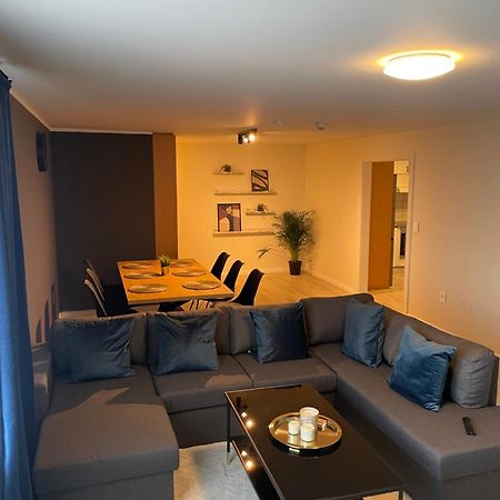 Iq Apartments 1 Keflavík Buitenkant foto