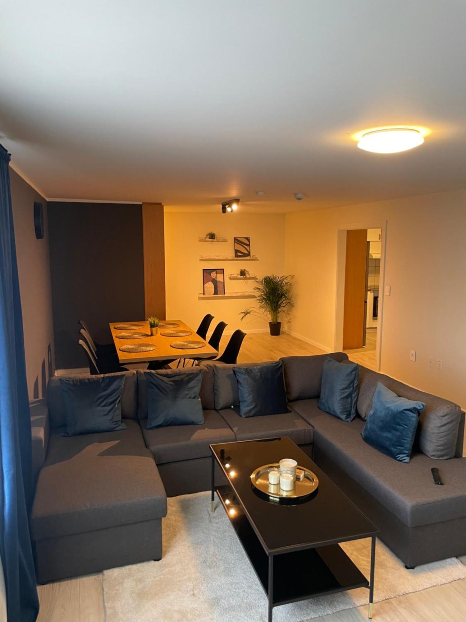 Iq Apartments 1 Keflavík Buitenkant foto